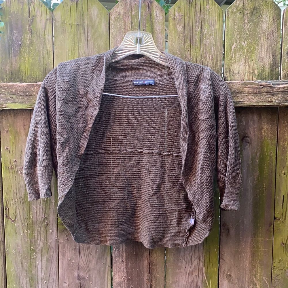 New York & Company shrug top sz. S